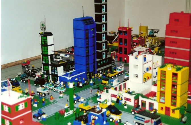 Eine Stadt, aus Lego gebaut