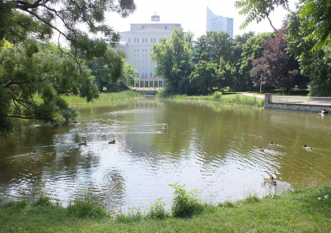 Der Park "Am Schwanenteich" in Leipzig