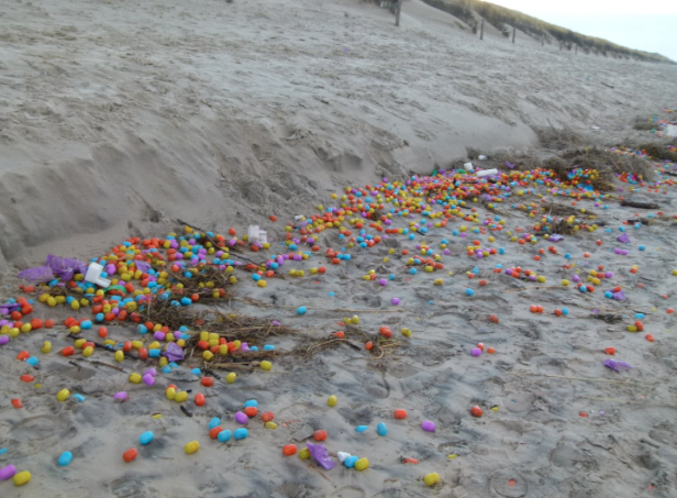 Überraschungs-Eier am Strand vom Langeoog