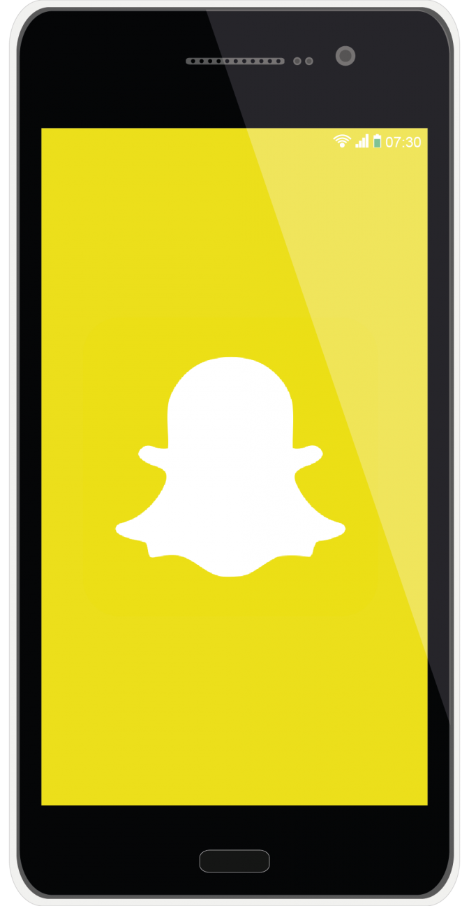 Ein Handy mit dem Logo der App Snapchat: Die Silhouette eines Geistes in weiß auf gelbem Grund
