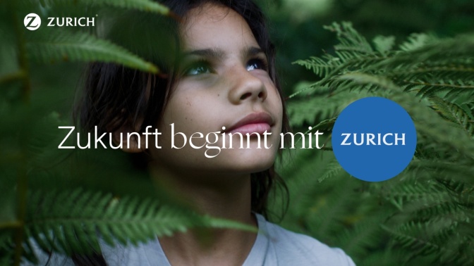 Ein Mädchen zwischen wild wuchernden Pflanzen. Über dem Foto steht: Zukunft beginnt mit Zurich.