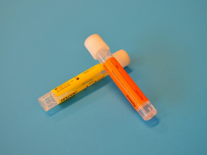 Zwei Pens mit Medikament.