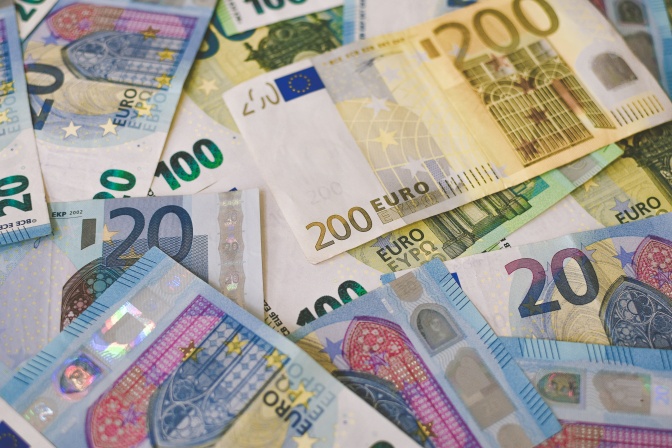 Euroscheine mit verschiedenen Werten