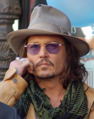 Johnny Depp mit Hut und Sonnebrille